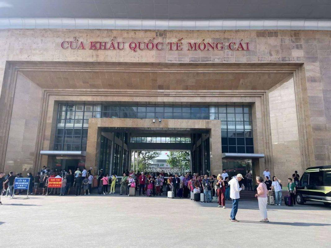 Những Điểm Tham Quan Nổi Tiếng Tại Móng Cái